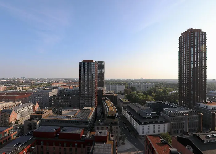 Modern Minimalist With Panoramic Views