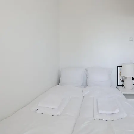 Modern Minimalist With Panoramic Views Apartment