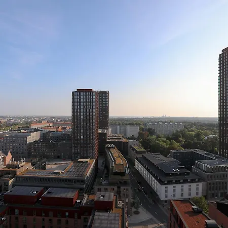 Modern Minimalist With Panoramic Views